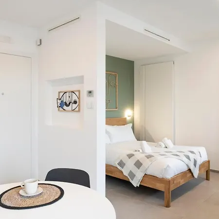 Gentile 46 Luxury Flat *