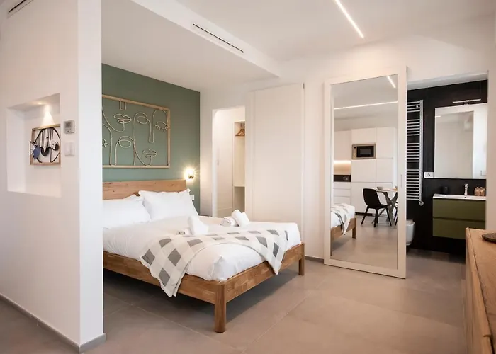 Gentile 46 Luxury Flat * בארי